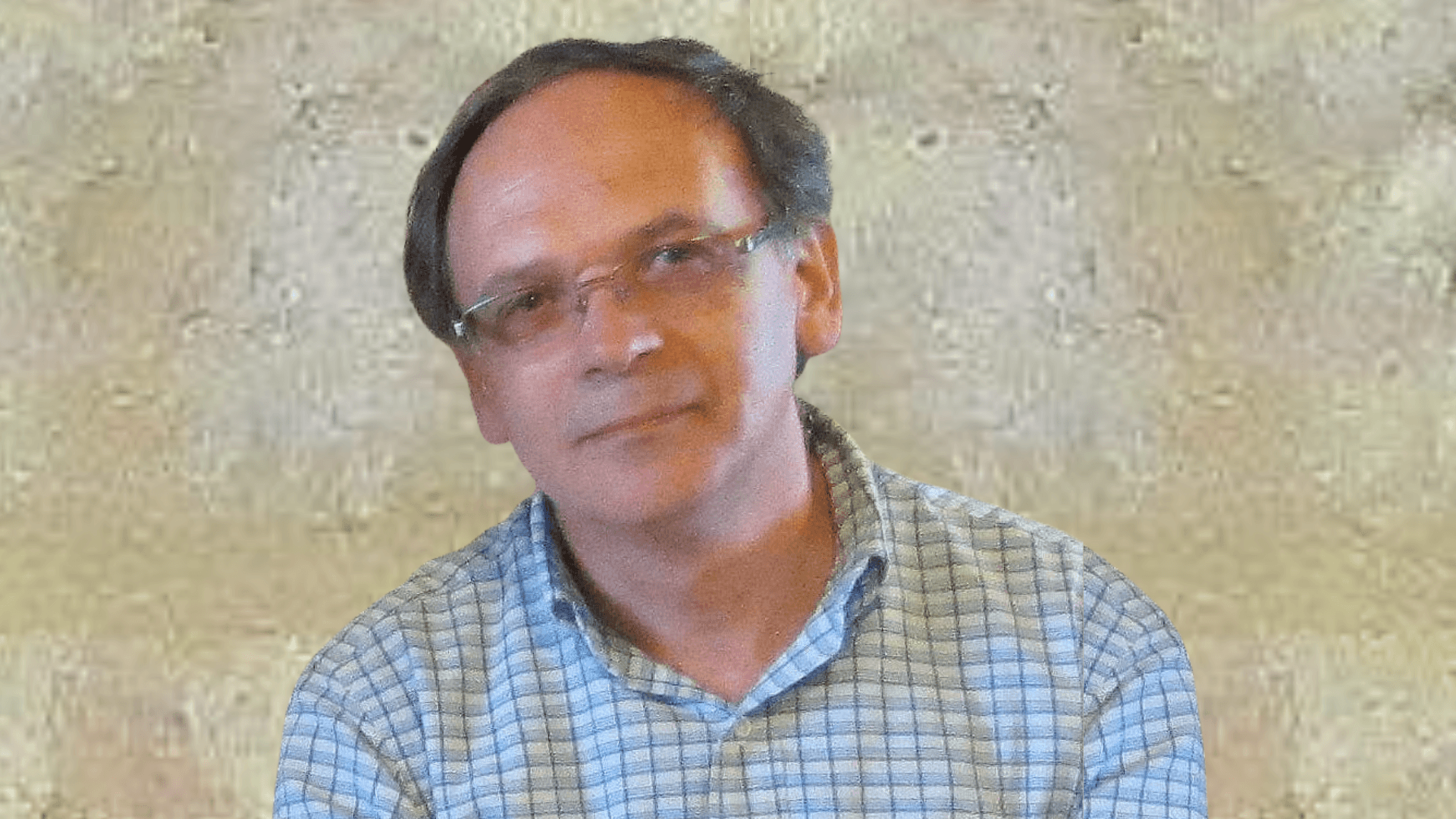 Professor Alexander Klistorner looks at the camera