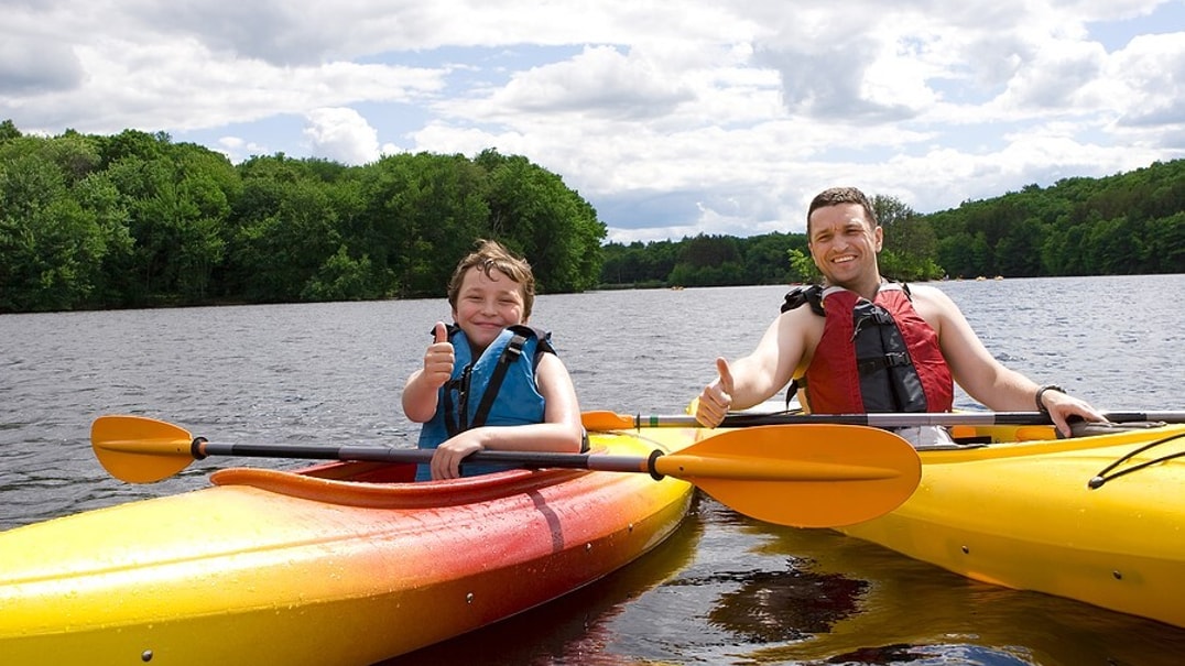 Fun outdoor activities like canoeing, flying foxes, campfires and more for families living with MS